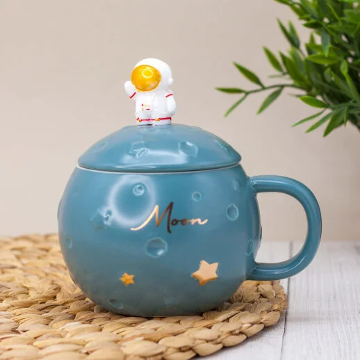 105789.518x0 Кружка "Cosmonaut moon", green (420 ml)