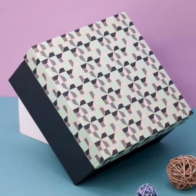 Подарочная коробка «Patterns 2», 15*15*6.5