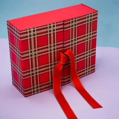 Подарочная коробка «Red bow», 25.5*20.5*8.5