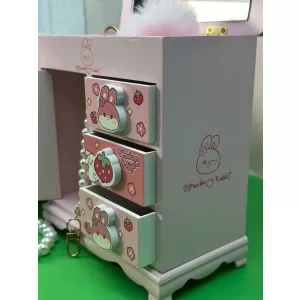 Шкатулка для украшений Зайка с тремя ящиками и дверцей