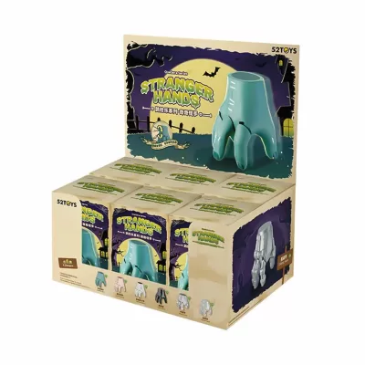 Фигурка QueSera Series Stranger hands Чужие Руки в сюрприз-боксе, 1 шт.