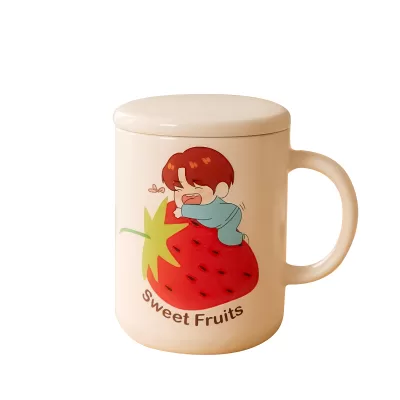 Кружка керамическая "Berry hug"